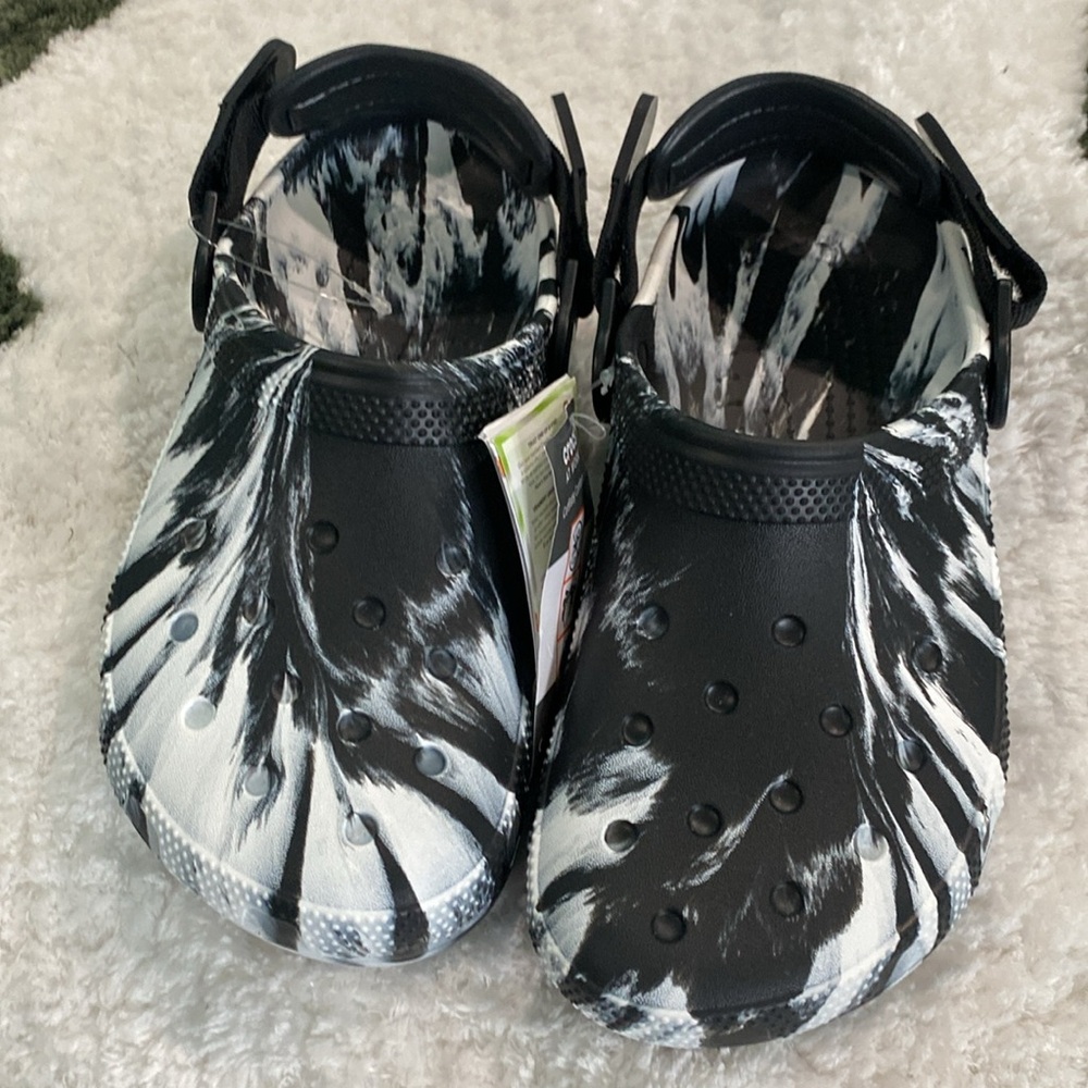 CROCS Classic Work Graphic Clog in Black & White Marble